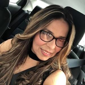 Meet your Posher, Naira josefina